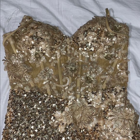 GOLD SHINY LONG DRESS ‼️ - Picture 7 of 12